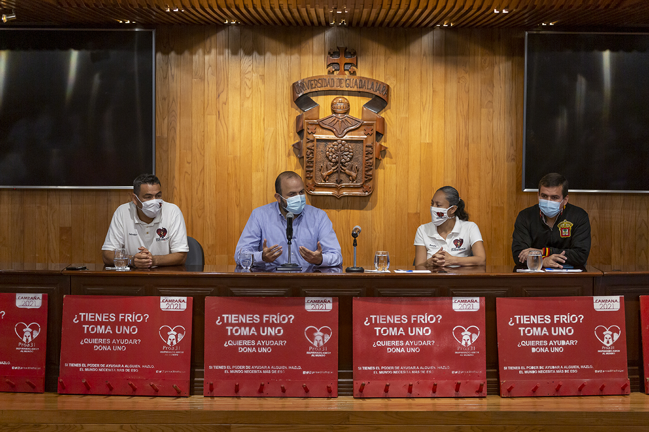 Renueva el SEMS sus percheros comunitarios y la colaboración con Proa 31